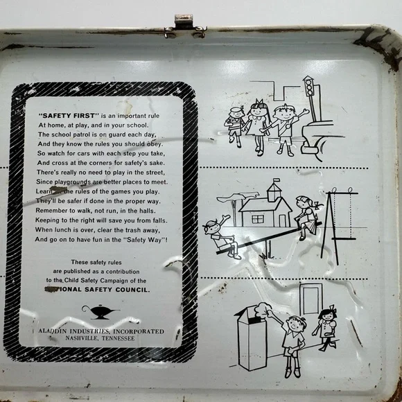 RARE VINTAGE 1966 JAMES BOND 007 LUNCHBOX ONLY NO THERMOS